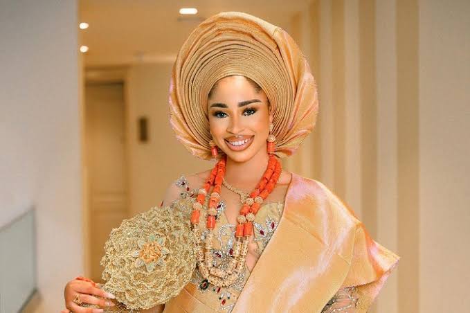 Yetunde Barnabas Biography: Age, Relationship, Height, Education, Personal Life, Husband, Net Worth, Family, Career