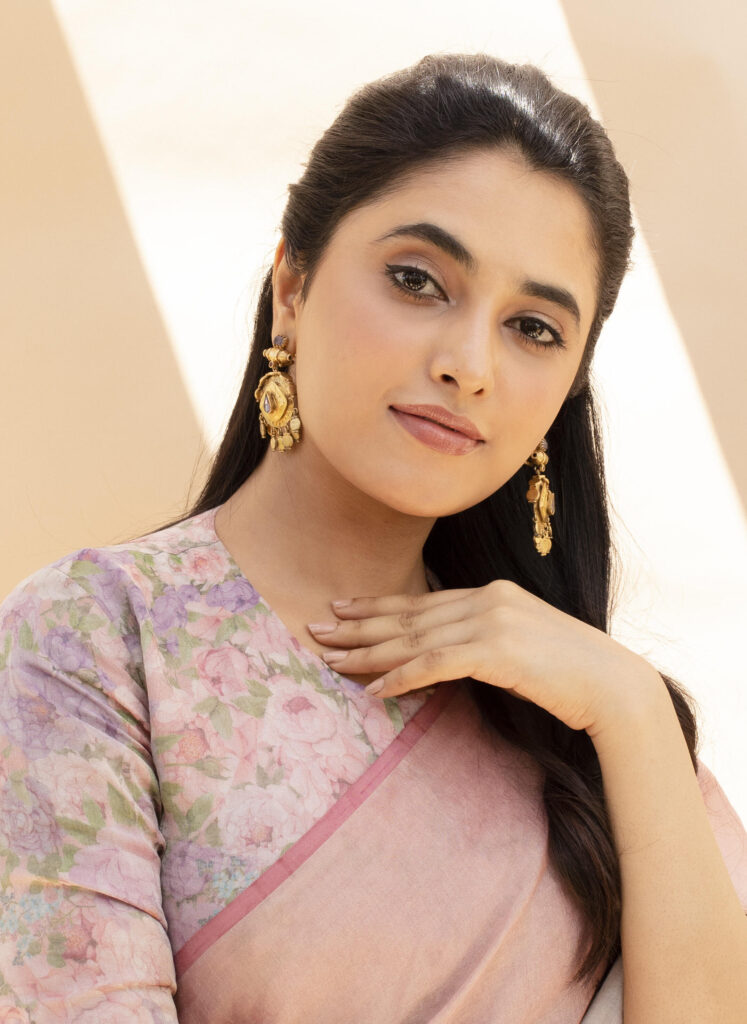 Priyanka Arul Mohan Biography: Age, Net Worth, Relationship, Height, Education, Personal Life, Career, Movies, Awards and Nomination 2024