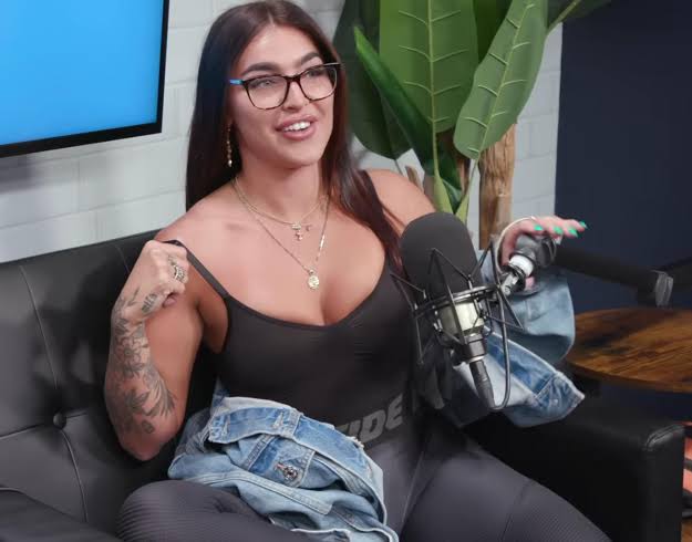 Emily Rinaudo Biography