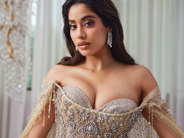 Janhvi Kapoor Biography: Age, Relationship, Height, Education, Personal Life, Career, Net Worth, Indian Awards 2024