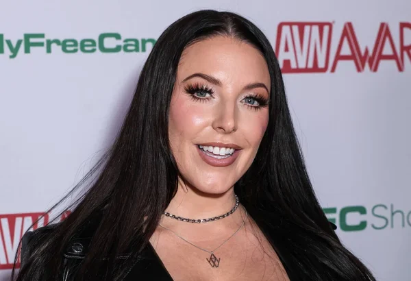 Angela White complete biography and career details