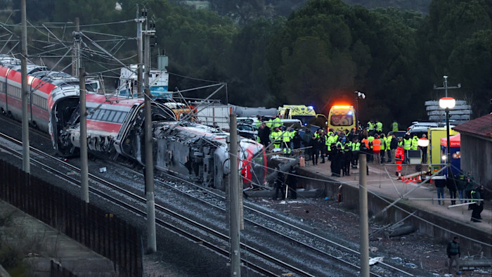 Spain train crash kills at least 39 and injures more than 150