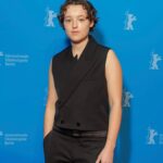 Bella Ramsey biography